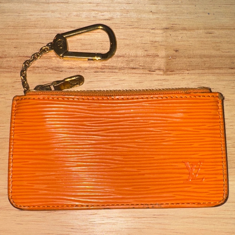 Louis Vuitton mandarin Orange epi Key Holder key cles clea charm
